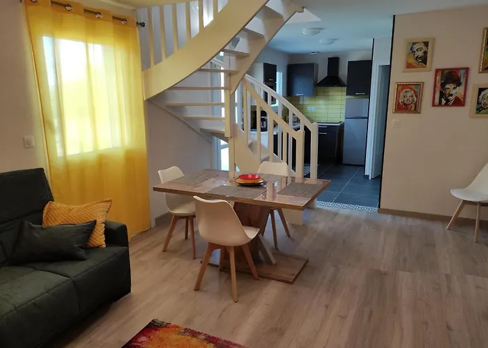 Appartement Duplex Independant, Dans Maison.