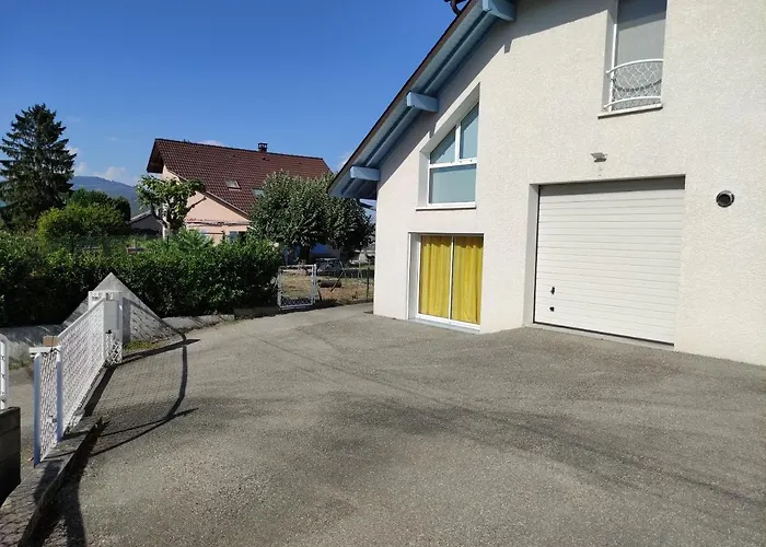 Appartement Duplex Independant, Dans Maison.