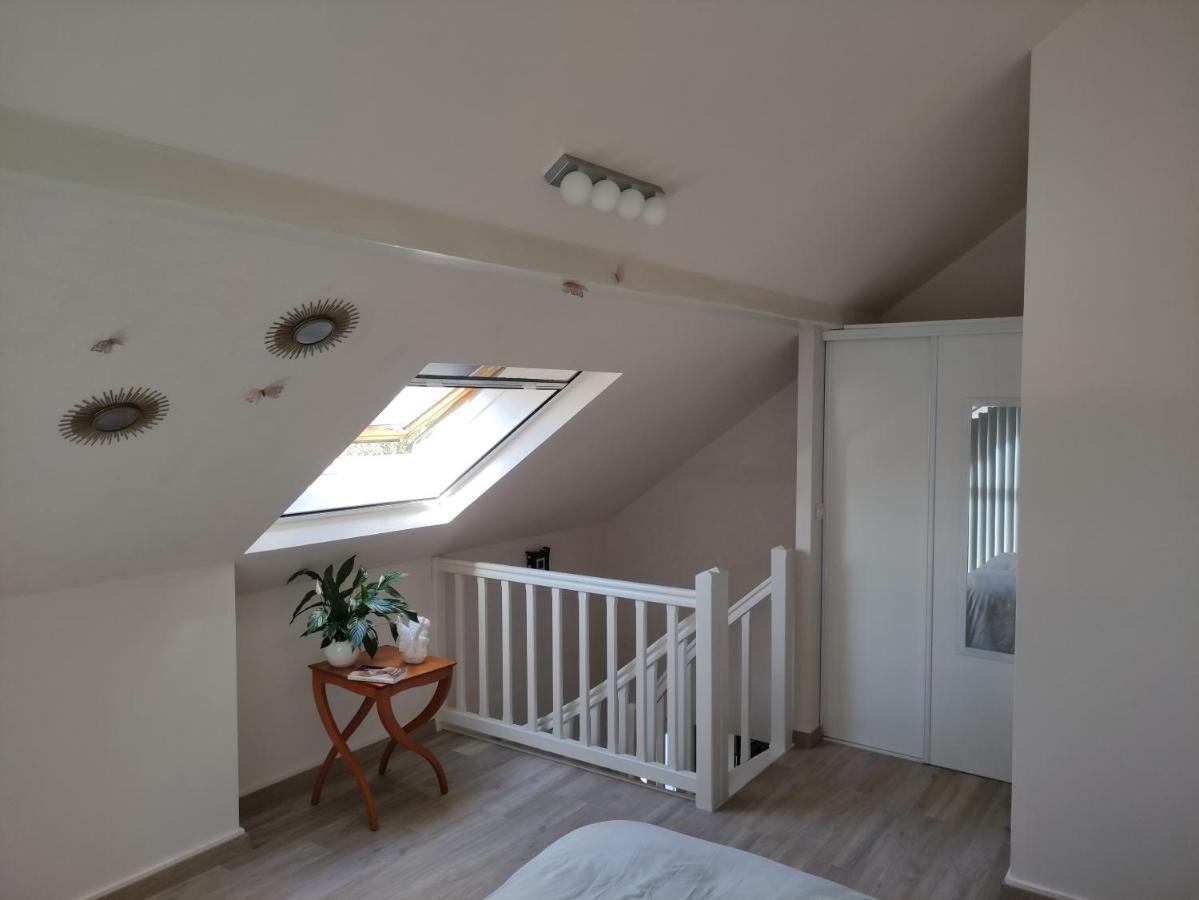 Duplex Independant, Dans Maison. * Tresserve